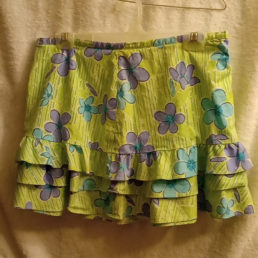 Lily Pultizer size 8 vintage Hula mini floral skirt, sea spray grass